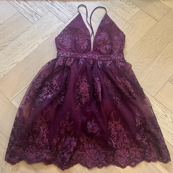 Lulu’s A Love To Remember Wine Red Lace Backless
Skater Dress - Picture 4 of 8